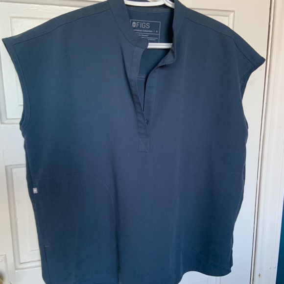 FIGS scrub set 3 pc Med and Large - Catarina Rafaela & Zamora - Picture 4 of 5